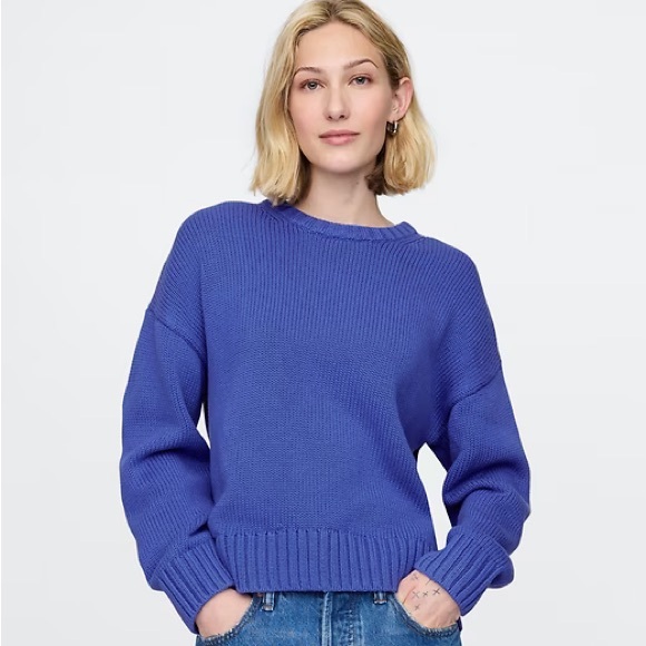 GAP Sweaters - GAP Women's 100% Cotton Relaxed Crew Neck Sweater in Dazzling Blue